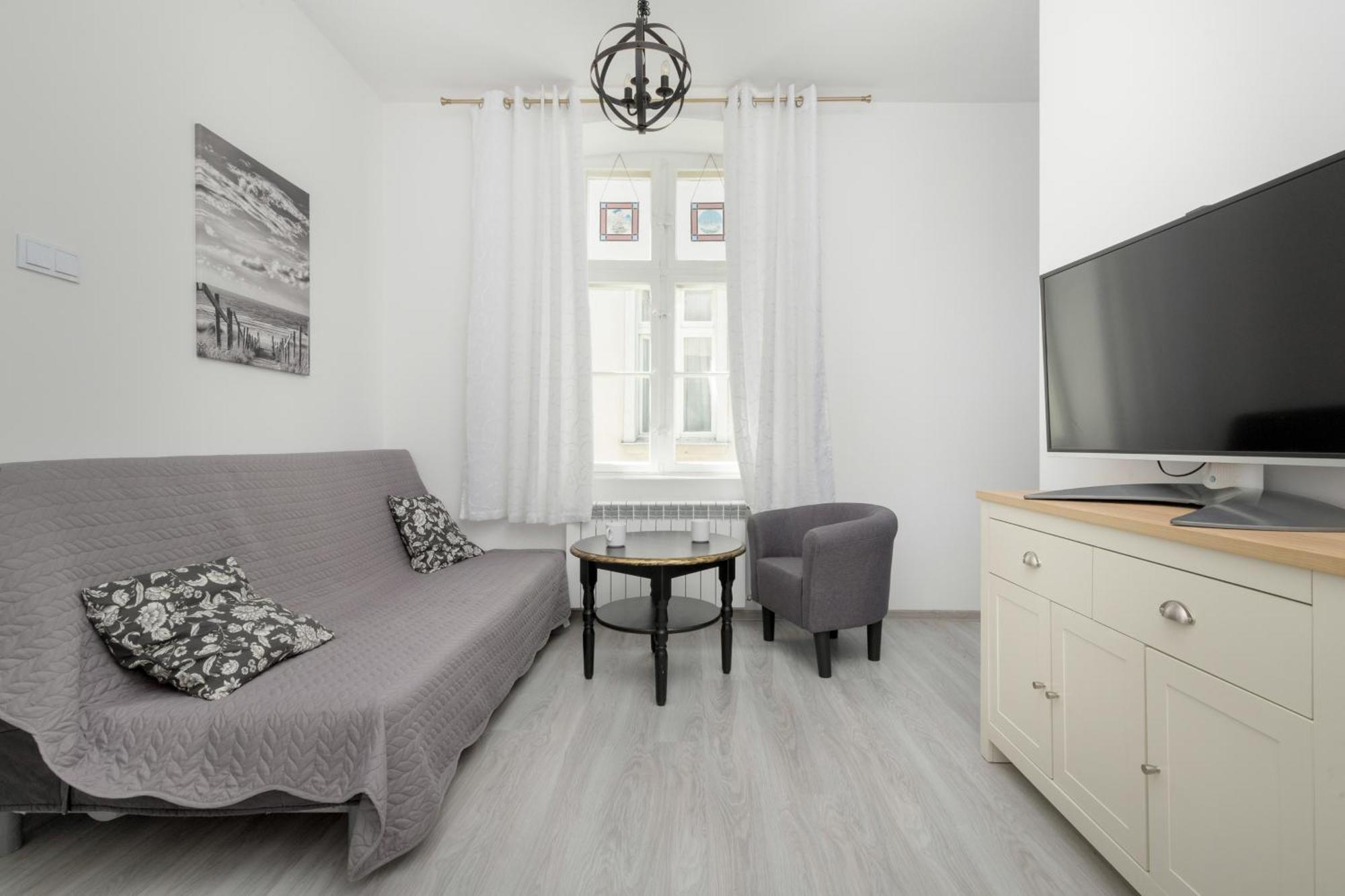 Helska Functional Near The With Parking By Renters Zoppot